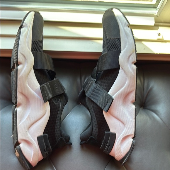 Sorel Black and White Sneakers - Picture 4 of 6